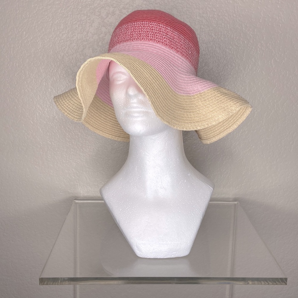 Pretty pink & natural color paper woven sun hat. One size, elastic band!